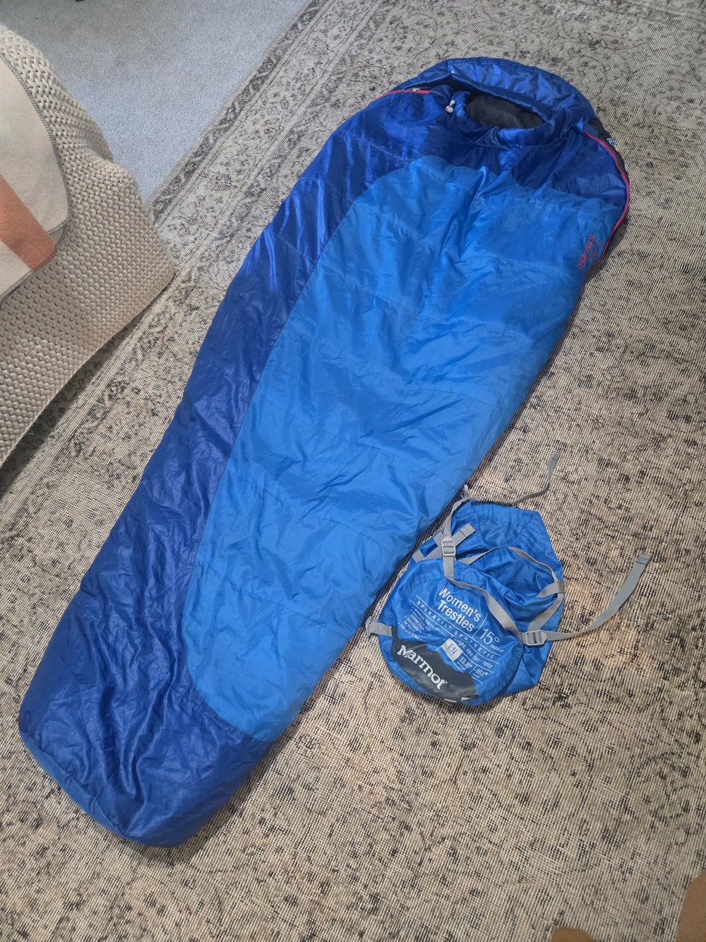 Marmot NWOT Women’s Trestles 15°F Blue Sleeping Bag